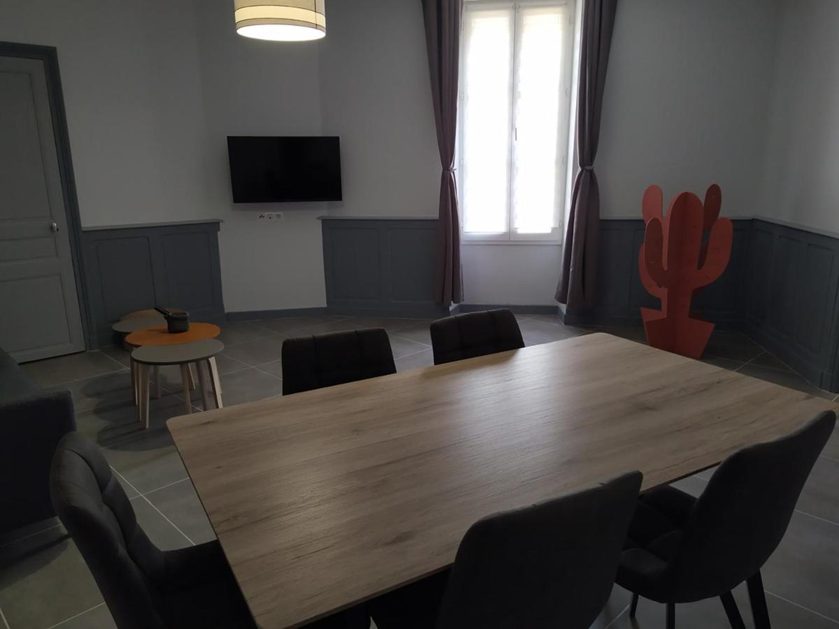 La Residence Du Canal De Bourgogne Монбар Екстериор снимка